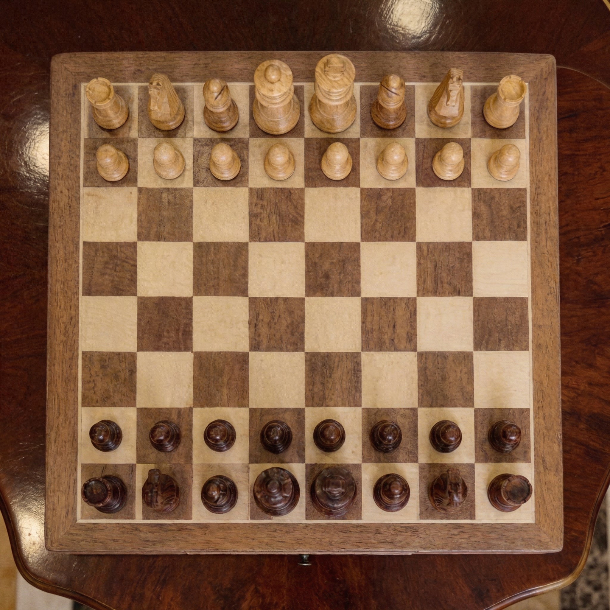 Klassisches Schachspiel mit Schublade aus Ahornholz