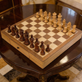 Klassisches Schachspiel mit Schublade aus Ahornholz